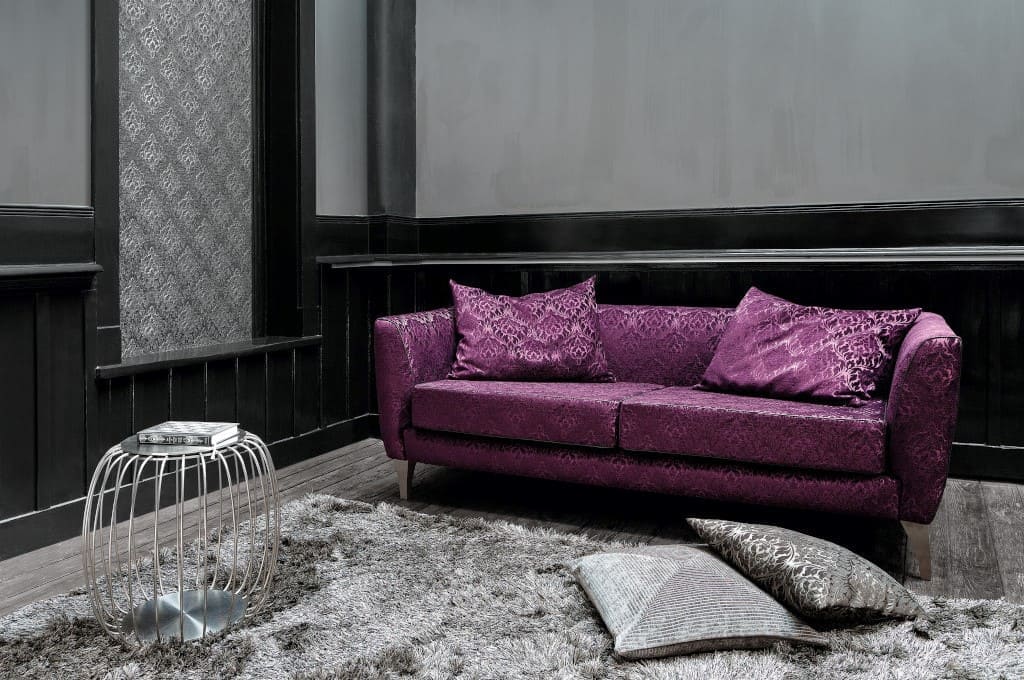 Kolekcja „Italia” firmy Rad-Pol wyprodukowana została z materiałów wysokiej jakości. Skład to 100% poliester. Kolekcję tworzą tkaniny o szerokości 140 cm.