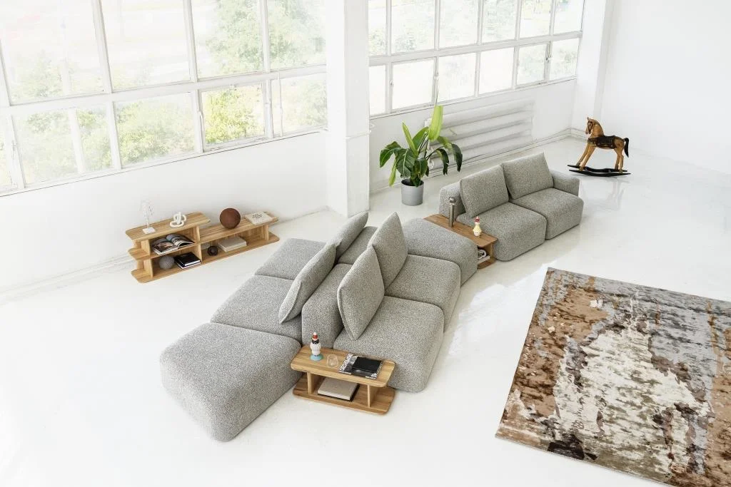 Sofa DUNE, projekt: Grynasz Studio, produkcja: BIZZARTO (Manufaktura BB).