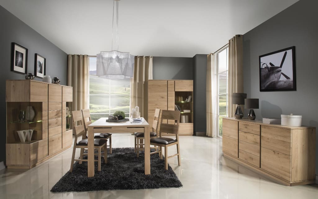 Prostota formy, piękno starego dębu, a jednocześnie funkcjonalność i wykorzystanie nowoczesnych rozwiązań to atuty najnowszej kolekcji „Limera” firmy Zakor.