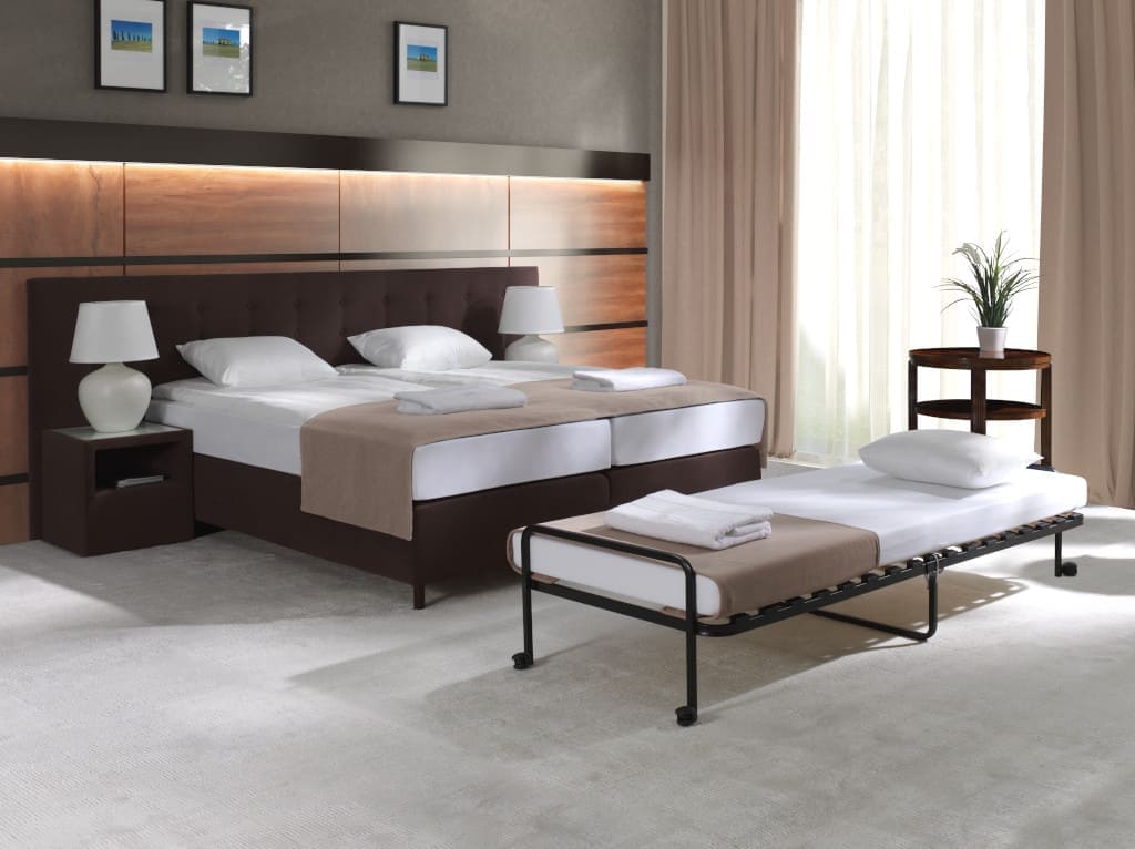 Łóżko kontynentalne „Saturn” Fabryki Materacy Janpol jest najczęściej wykorzystywane w hotelach biznesowych.