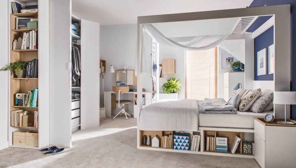 Łóżko z kolekcji „4 You” (proj. Piotr Kuchciński i Joanna Leciejewska, prod. Meble Vox) to cała sypialnia w jednym meblu.