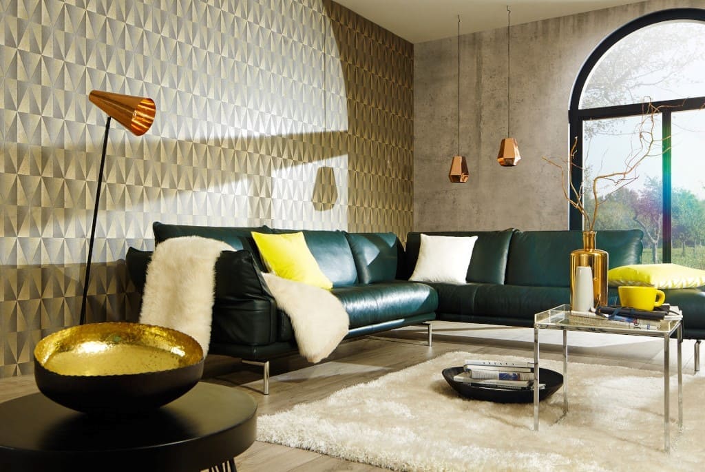 Metaliczna tapeta „Fame” marki Erismann wpisuje się w najnowsze trendy aranżacji wnętrz.