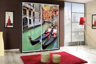 Różnorodne obrazy umieszczone na frontach szaf z drzwiami przesuwnymi firmy Maridex nadadzą każdemu wnętrzu niepowtarzalny charakter.