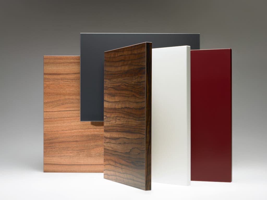 Płyty „Polymatt” firmy Niemann są odporne na ślady palców, dlatego doskonale sprawdzają się np. w meblach kuchennych. Można je wyprodukować na bazie dowolnej płyty melaminowanej dostępnej na rynku.