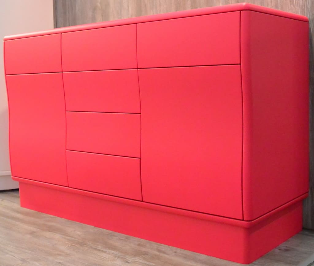 Jednym z topowych produktów 3H oferowanych przez firmę Remmers jest lakier 2K-AC-Diamant-Klarlack z efektem „Anti-Fingerprint”.