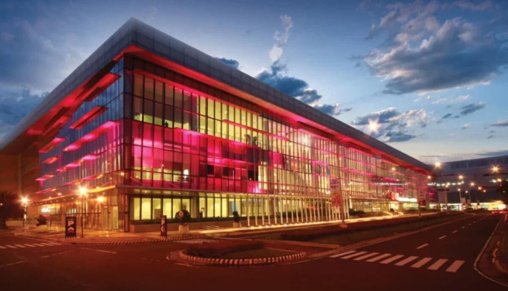 Targi PFFM Philippines Furniture Furnishing Market. SMX Convention Center, Metro Manila.