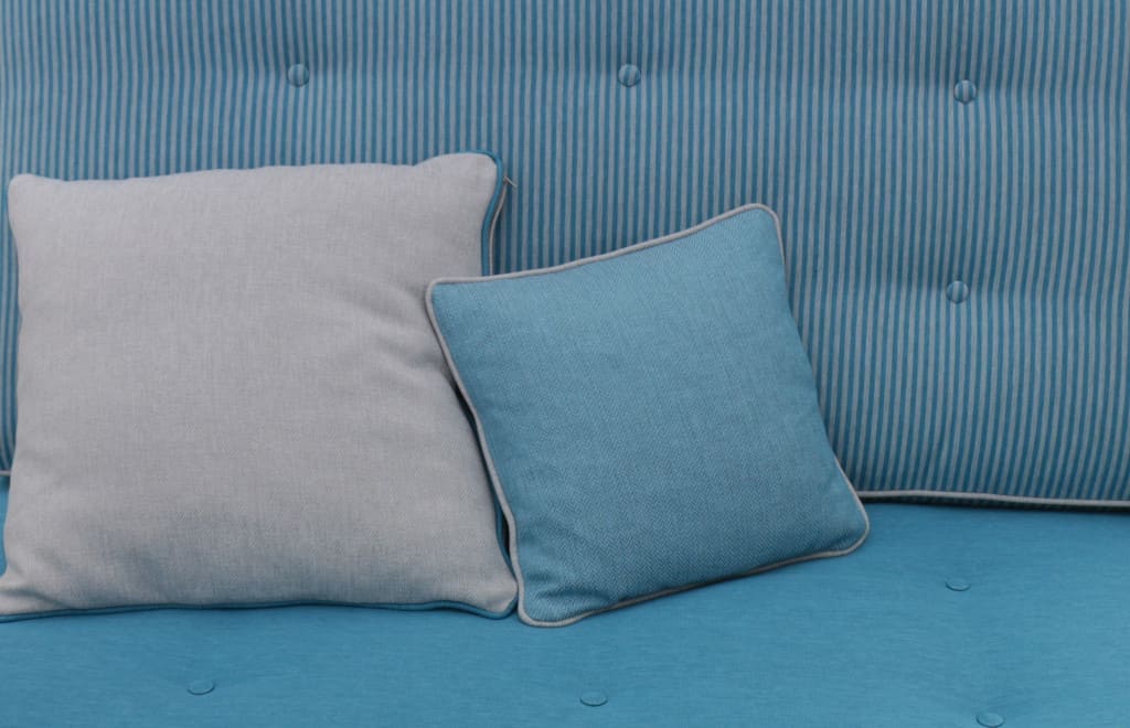 Tkaniny z kolekcji „Green” oferowane przez firmę Glormeb są materiałami na bazie przędzy nowej generacji o nazwie „Olyna”.