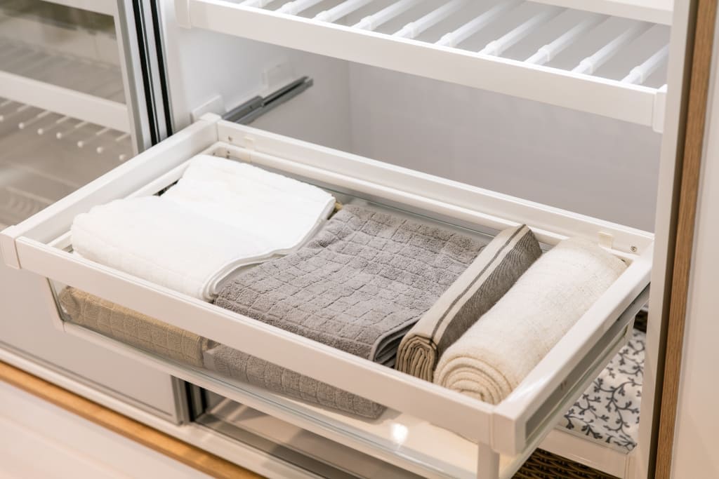 W linii „Elegance” GTV wszystkie akcesoria są wysuwane i wyposażone w mechanizm cichego domykania, co zdecydowanie zwiększa ich funkcjonalność oraz komfort codziennego użytkowania