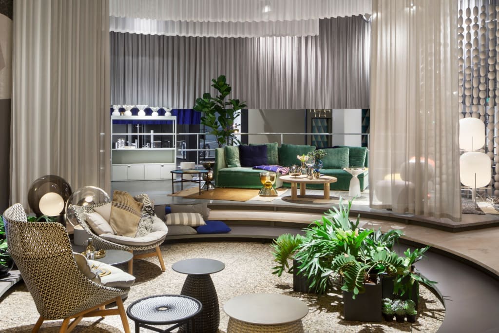 W środku „Das Haus 2016” znajduje się – oczywiście – okrągły dziedziniec i namiastka ogrodu.