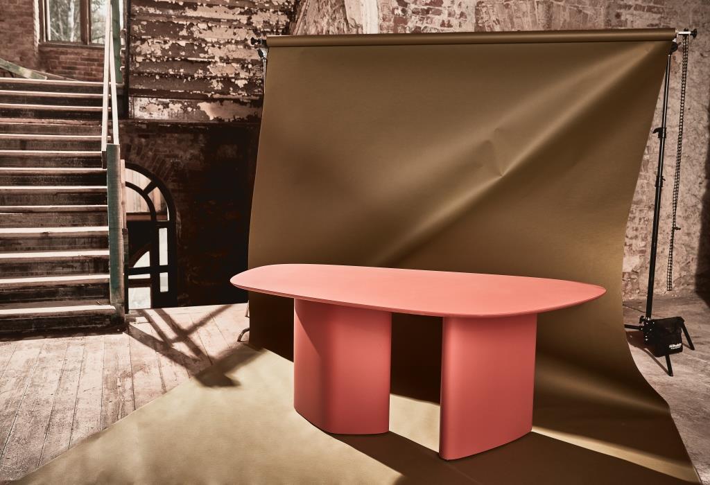 Stolik Cells, Ragaba, proj. Wiktoria Lenart. Fot. Bartek Sadowski