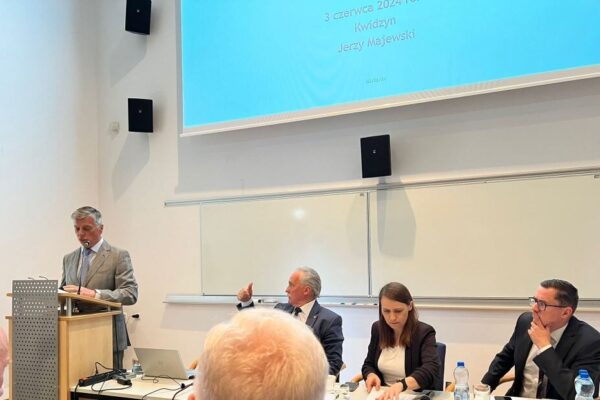 Konferencja pt. „Perspektywy funkcjonowania przemysłu drzewnego w obliczu nowych wyzwań”.