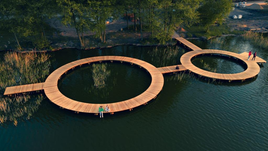 Jezioro Słupeckie - pomosty, proj. Pawła Grobelnego.