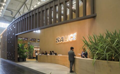 Salice - targi interzum 2023 - stoisko, wejście - miesięcznik i portal informacyjny branży meblarskiej biznes.meble.pl