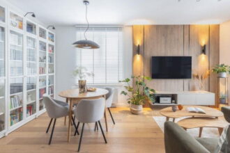 Salon z aneksem - 60-metrowe mieszkanie w Warszawie, projekt Decoroom.