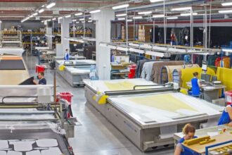 Według danych GUS produkcja mebli w Polsce wyniosła w 2022 r. 54,217 mld zł. Oznacza to, że była wyższa od produkcji mebli w 2021 r. o 9,6%.