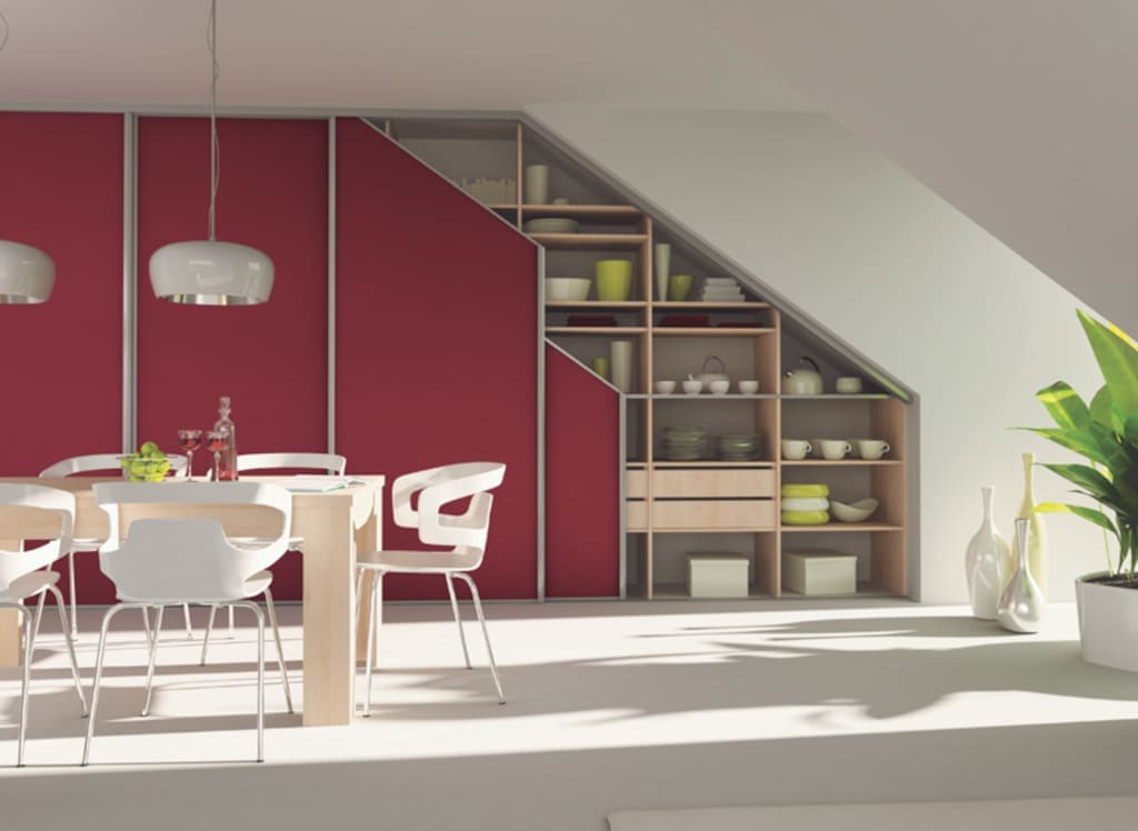 „Colorimo” – jednobarwne szkło jest chętnie wykorzystywane przez firmę Komandor w wypełnieniach frontów i szaf z system drzwi przesuwnych.