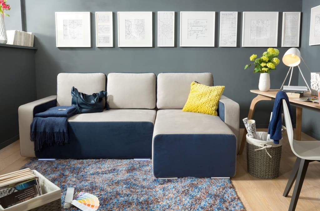 Narożnik z kolekcji „Possi” firmy Black Red White dedykowany jest nowoczesnym wnętrzom. Mebel ma funkcję spania i pojemnik na pościel.