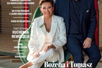 Okładka miesięcznika BIZNES.meble.pl - wydanie sierpień 2023. Na okładce: Bożena i Tomasz Datczuk, właściciele firmy Tobo.