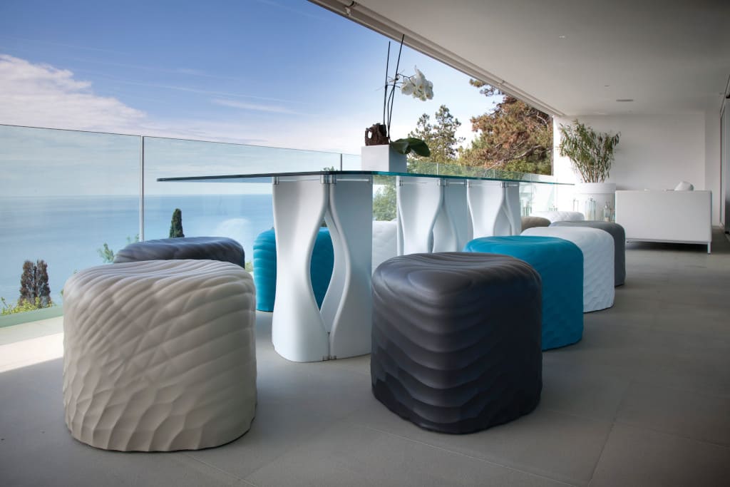 Pufa „River Stone”, proj. Przemysław Mac Stopa dla firmy Tonon, zdobyła nagrodę Interior Design HIP Honoree Award 2015 w trzech kategoriach: Hospitality: Lounge, Health & Wellness: Furniture oraz Outdoor.