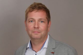 Sven Bossek, nowy kierownik sprzedaży Wohn-Concept Premium Möbel, spółki należącej do Grupy BEGA.