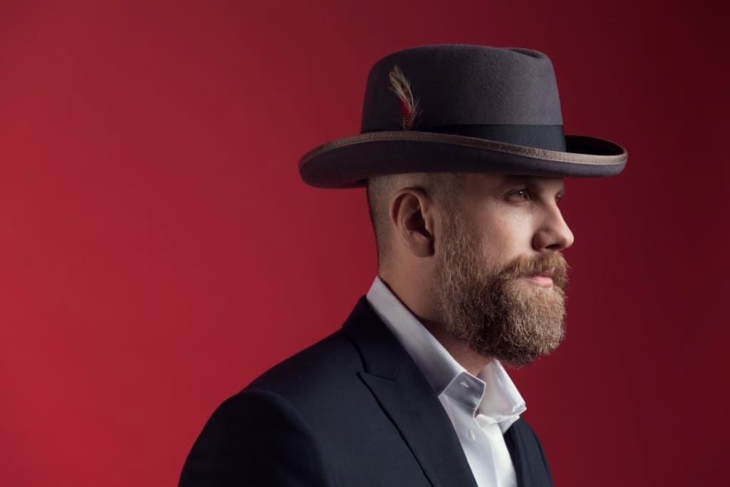 Wojciech Łanecki, dyrektor kreatywny marki Brahman’s Home i autor inauguracyjnej kolekcji.