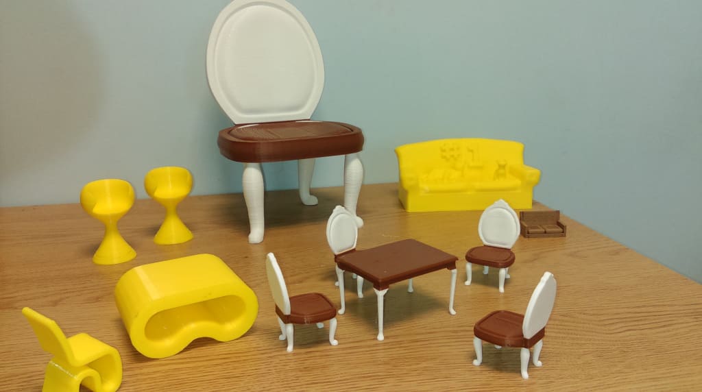 Firma Dragon 3D pracuje w technologii FDM (FFF). Na zdjęciu: wydruki mebli z drukarki firmy Dragon 3D.