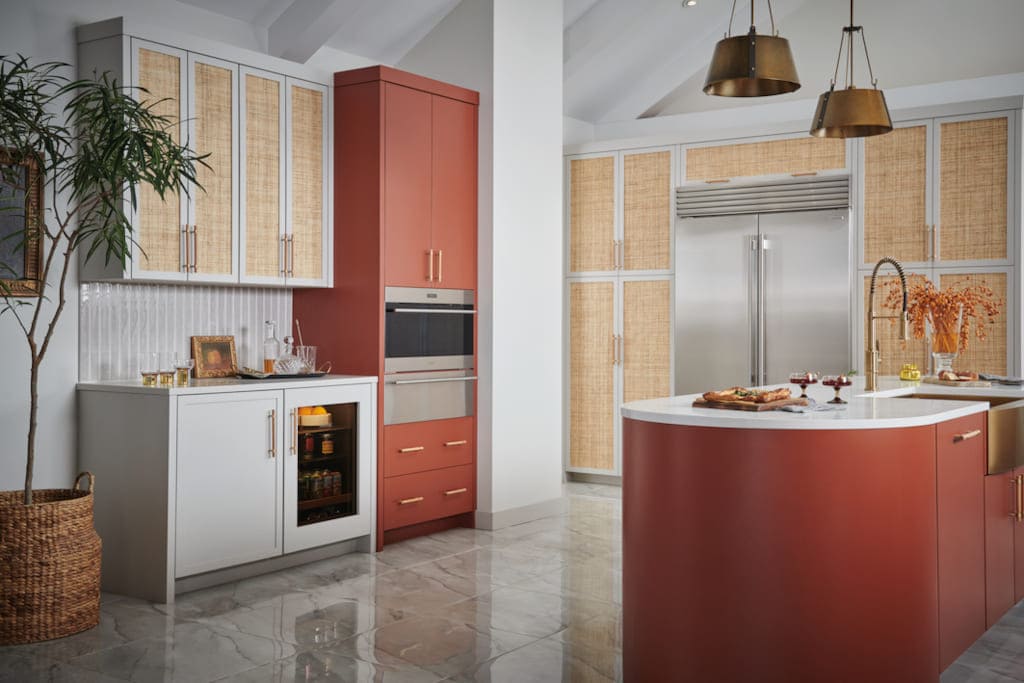 Jak kuchnie amerykańskie, to chłodziarki typu French Door – ulubione urządzenie Amerykanów.