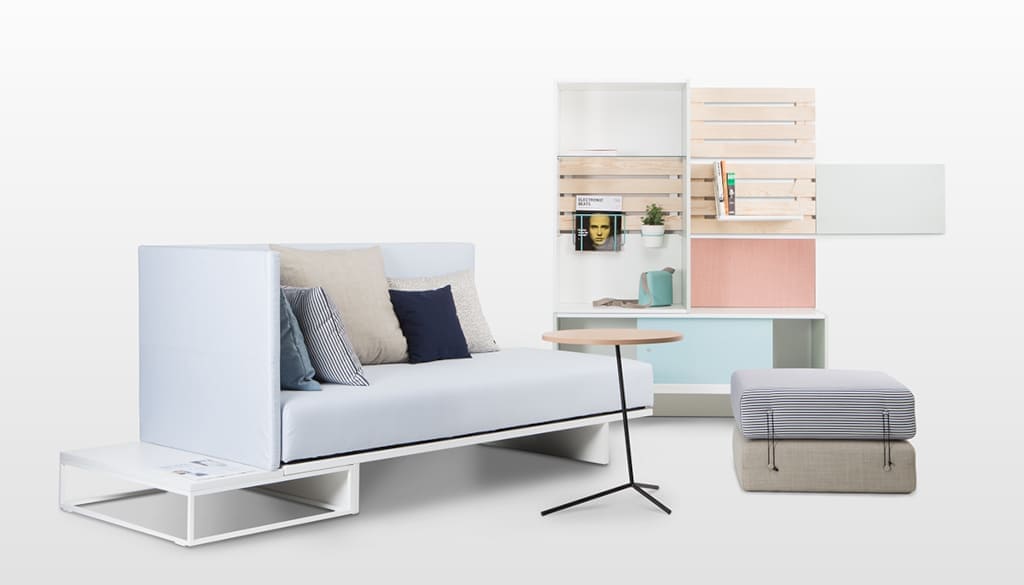 „Easy” (proj. Wierszyłłowski i Projektanci, prod. Noti) to kolekcja łącząca elementy tapicerowane i skrzyniowe. Program daje możliwość aranżacji bardzo funkcjonalnych wnętrz o niewielkiej powierzchni.