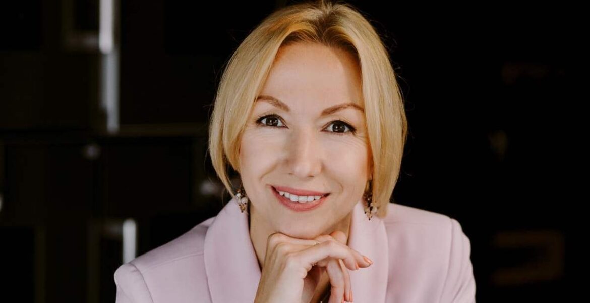 Ewelina Dekordy-Feter, Marketing Manager w firmie Halupczok.