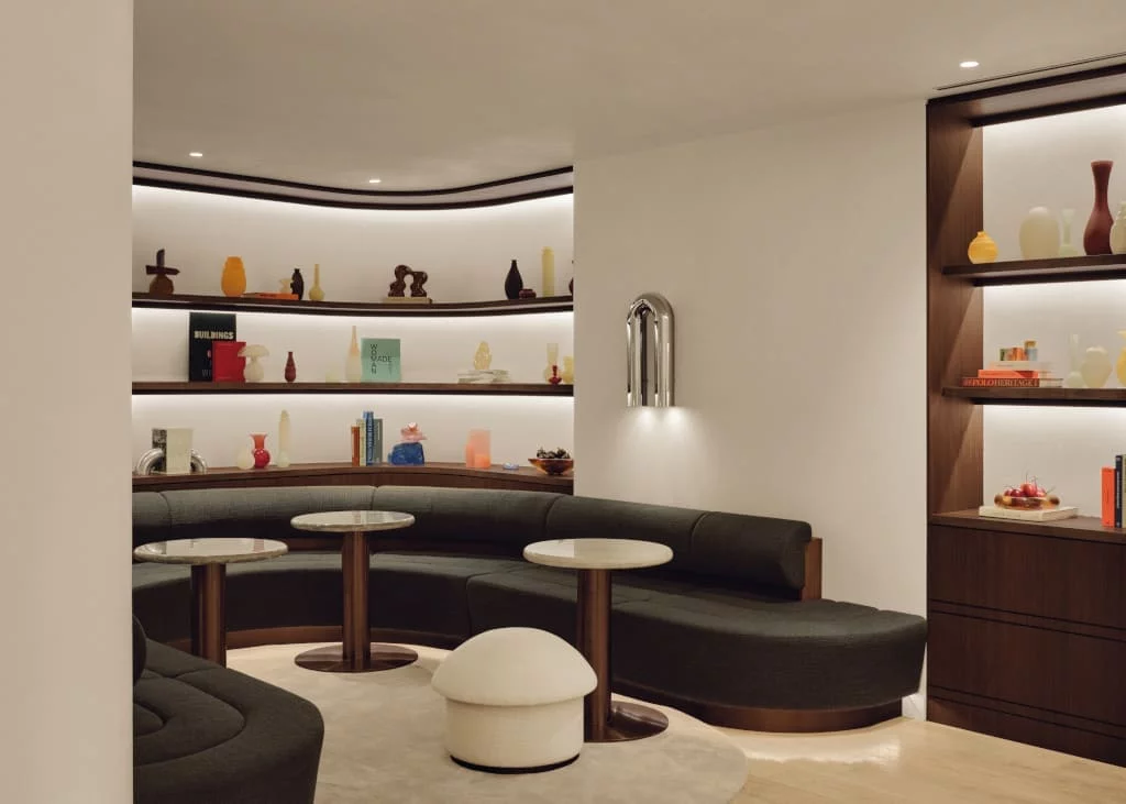 Wschód spotyka się z Zachodem w hotelu Transformed Vogue w Montrealu.