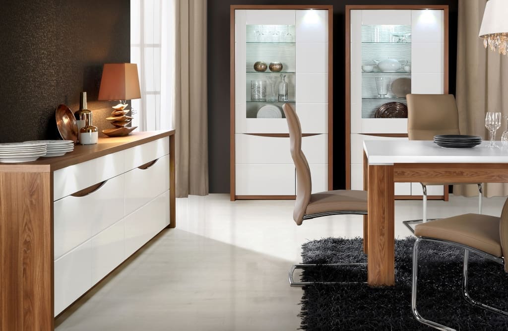 Jadalnię „Saint Tropez” poleca firma Forte.