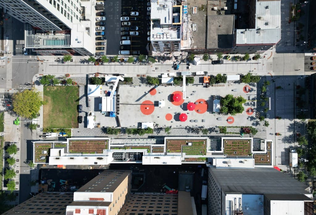 Przestrzenie miejskie to jeden z tematów, któremu warto się przyjrzeć.