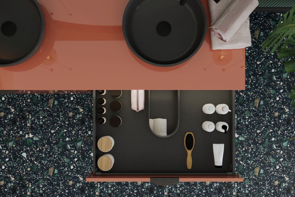 Szuflady Ultra Box REJS wyróżniają się smukłymi i oszczędnymi liniami. Ich boczki są cienkie (13 mm) i stabilne, co pozwala jeszcze lepiej wykorzystać ich przestrzeń.