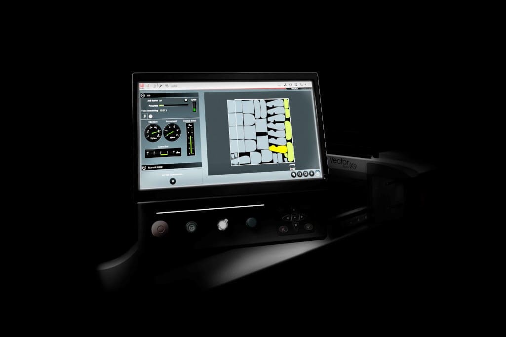 Vector firmy Lectra to rozwiązanie do wielowarstwowego rozkroju tkanin, jest sercem nowoczesnej inteligentnej krojowni.