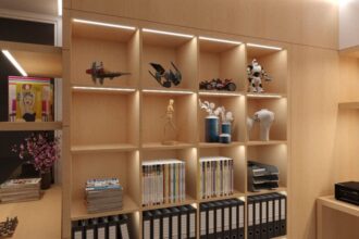 We wnęce można stworzyć półki na książki, pamiątki z wakacji, ozdoby czy osobiste kolekcje.