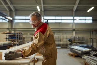 BIG InfoMonitor alarmuje: branża meblarska w kryzysie.