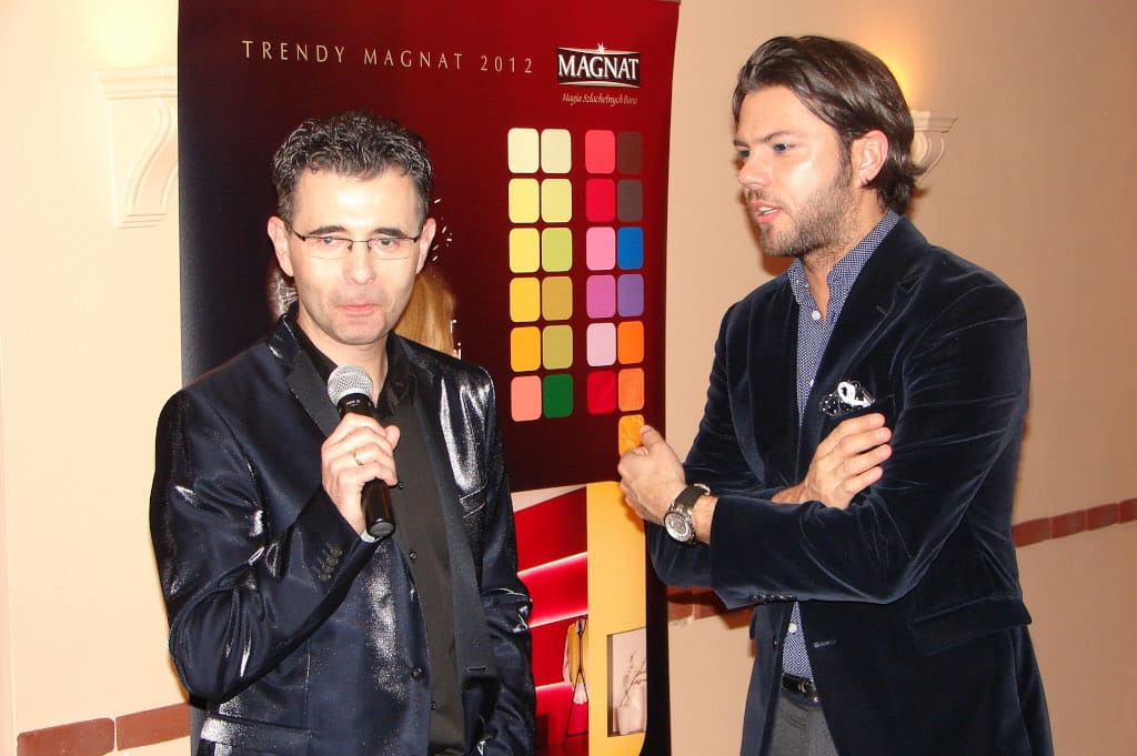 Marek Borowiński z Olivierem Janiakiem podczas eventu dla marki Magnat w Teatrze Kamienica Emiliana Kamińskiego.