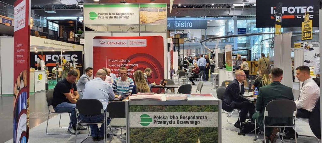 Polska Izba Gospodarcza Przemysłu Drzewnego.