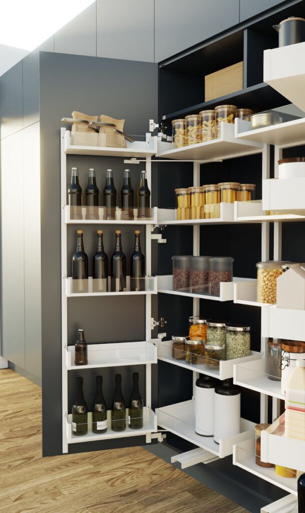 REJS - Caro Maxi Space Duo Puro białe w granatowej kuchni w pionie