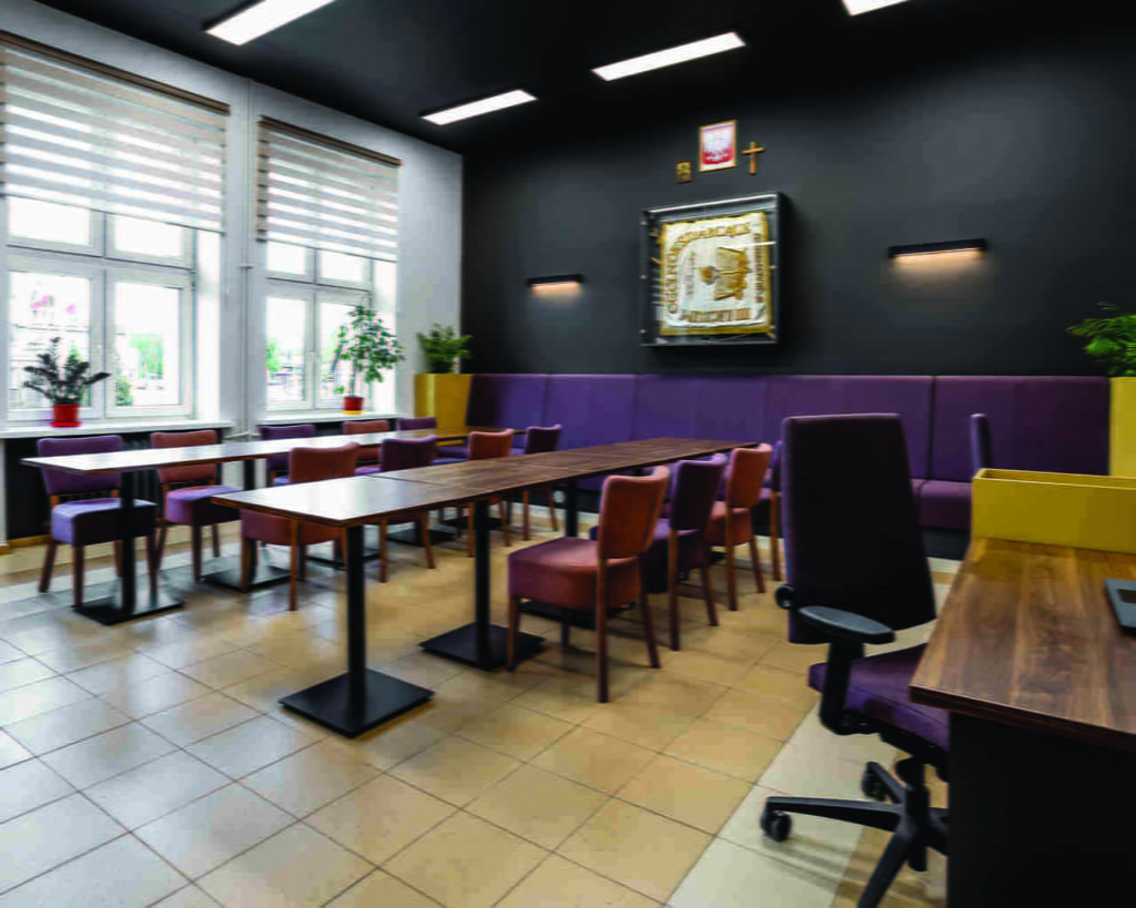 Projekt wnętrza pokoju nauczycielskiego w III LO w Białymstoku.