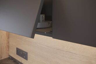 GTV - odbojnik SALTO NOVA nakładany, końcówka magnetyczna, kolor czarny