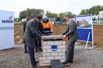 Firma Hettich rozpoczęła ważną inwestycję - nowa hala produkcyjna jest konieczna do uzyskania dodatkowych mocy produkcyjnych.