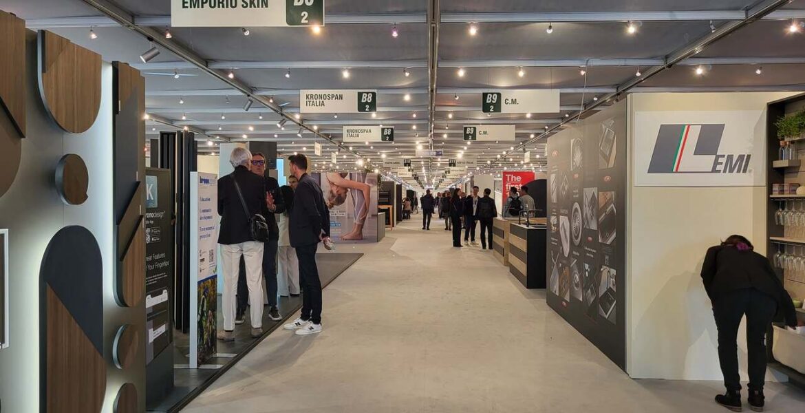 Branża czeka na targi SICAM 2024, na zdjęciu SICAM 2023 - wnętrze pawilonu.