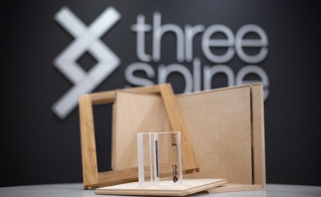 Technologia Threespine.