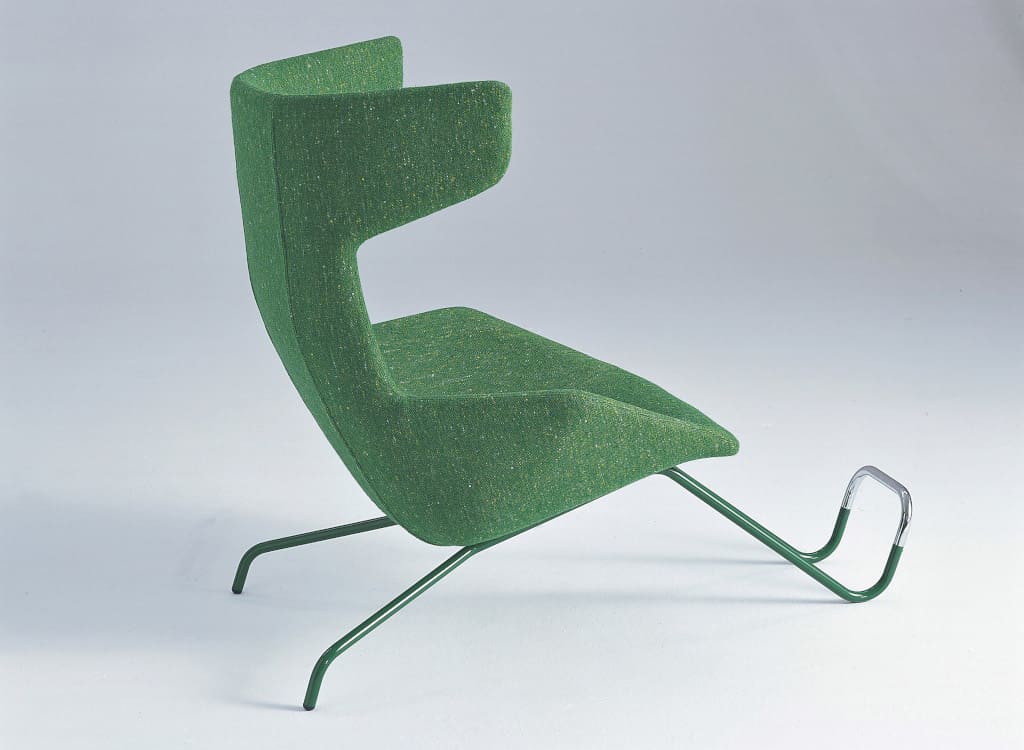 Fotel „Take a line for a Walk”, prod. Moroso.