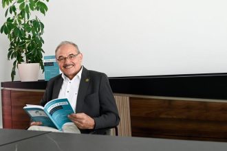 Mirosław Wolski, autor książki Biznes z klasą.