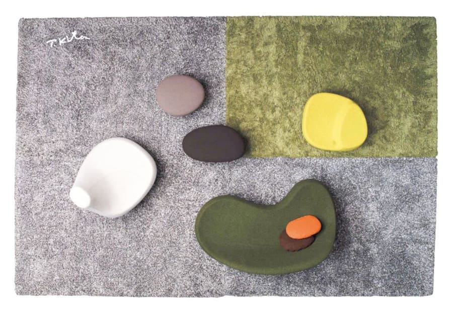 Seria siedzisk „Saruyama Island” (Moroso) jest przeznaczona do mniejszych pomieszczeń, gdzie często zmieniamy aranżację.