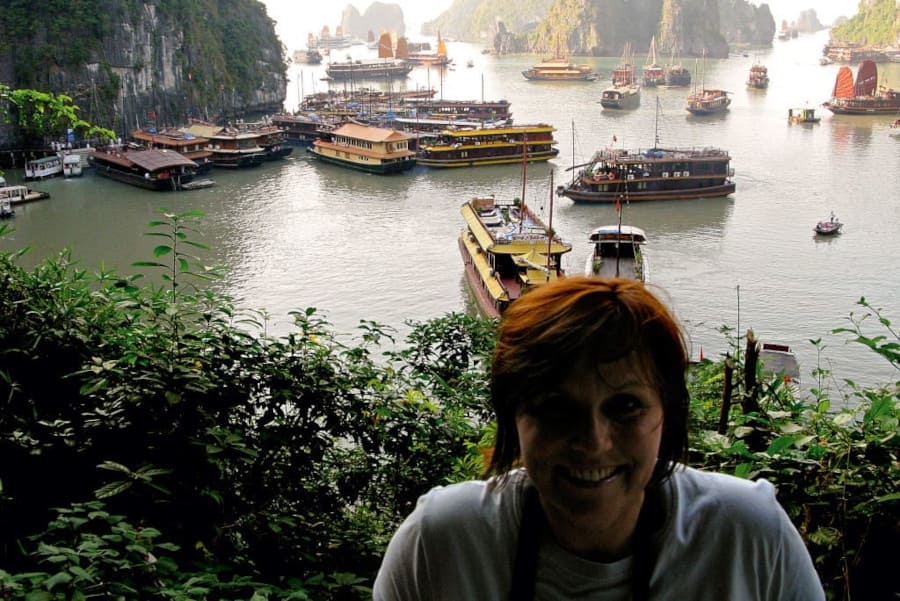 „Jak wypoczywać – to w Europie, jak zwiedzać – to cały świat” – mówi Wiesława Ryznar-Wojak. Na zdjęciu – wakacje w Wietnamie.