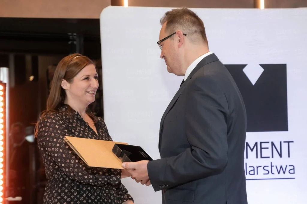 Monika Nowicka odebrała nagrodę Diament Meblarstwa 2024 dla AMI Polska.