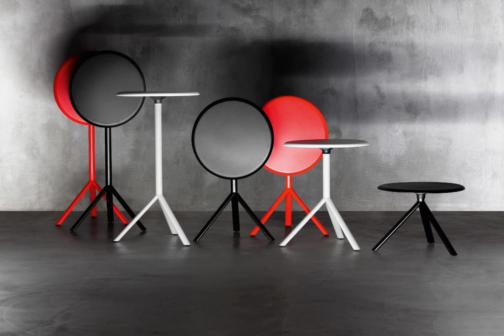 Sztaplowane stoliki „Miura” to idealne rozwiązanie do lokali na świeżym powietrzu.